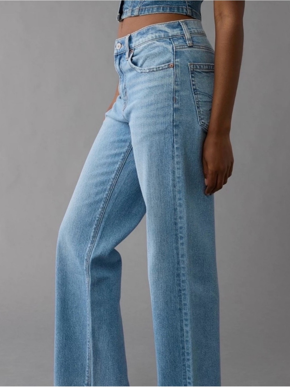 American Eagle Stovepipe Strigid wide leg jeans Size 0 Light wash Casual Loose - Picture 3 of 11